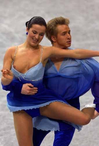 11 - Click to go to thumbnails